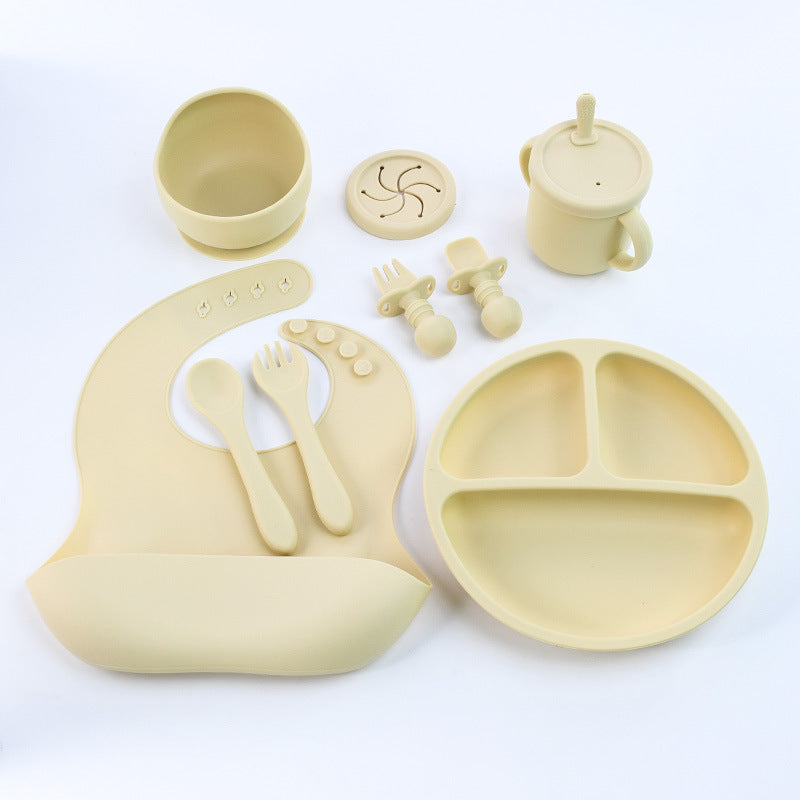 Assiette en silicone pour enfants, convenant aux ménages.