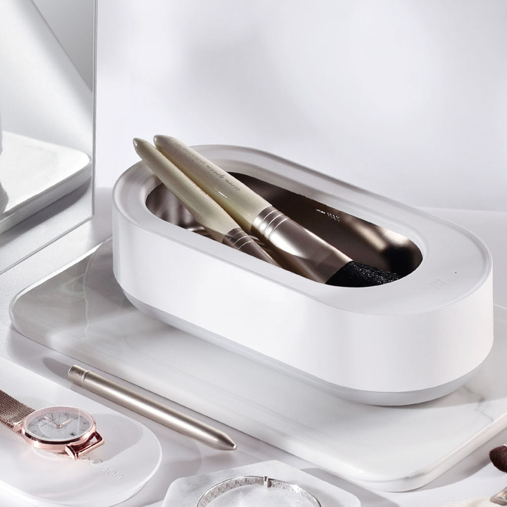 Nettoyeur ultrasonique propre portable 45000Hz machine de nettoyage à haute fréquence pour bijoux, lunettes et montres.