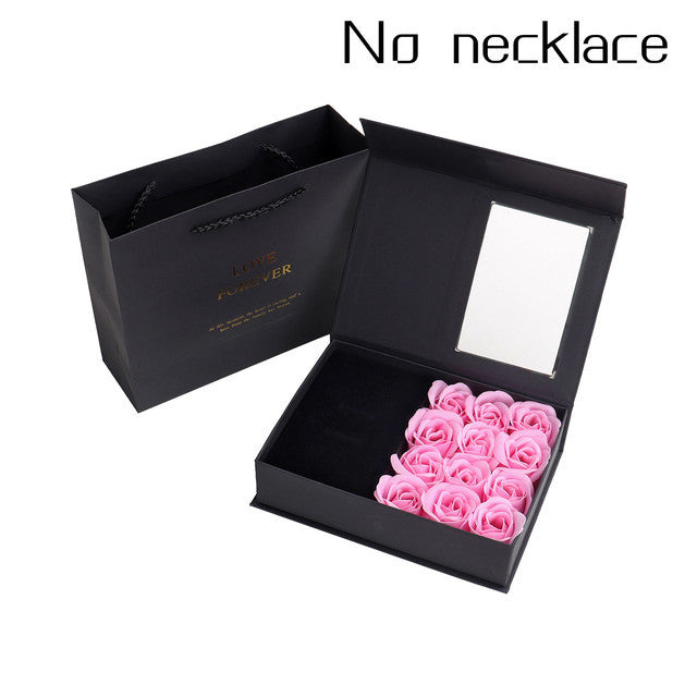 Coffret cadeau de roses pour la fête des mères Fleur de savon Fenêtre de rosace artificielle