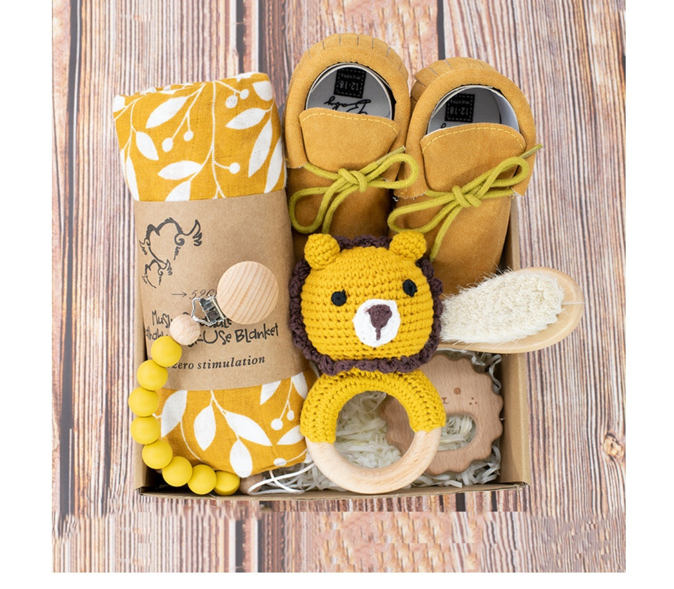 Coffret cadeau en bois de hochet pour bébé, convient aux nouveau-nés et aux bébés d'un mois.