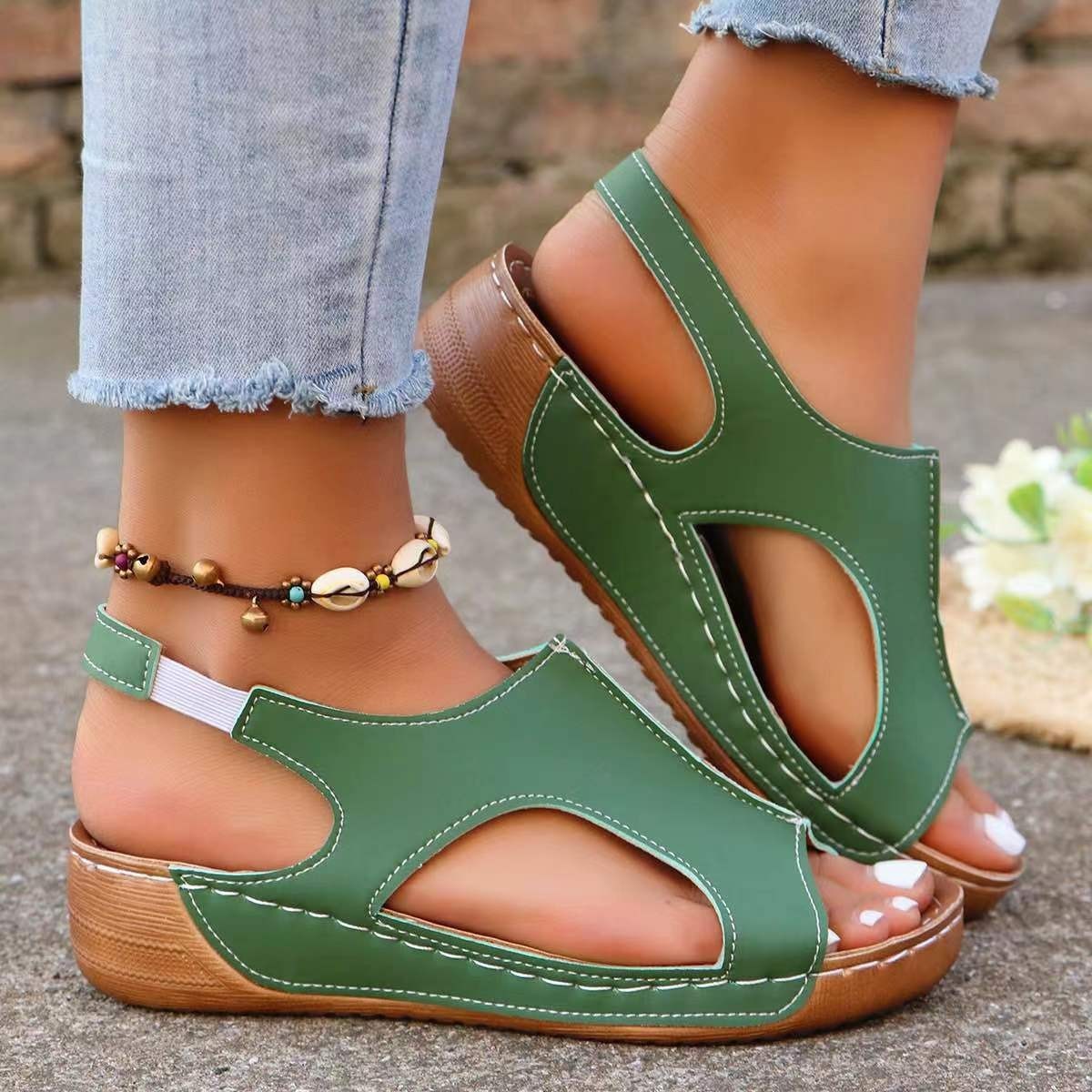Nouvelles sandales compensées d'été avec bande élastique, chaussures décontractées à bouche de poisson pour femmes