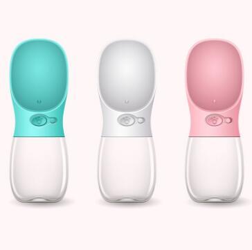 Gobelet d'eau pour animaux de compagnie, bouteille d'eau portable pour l'extérieur.