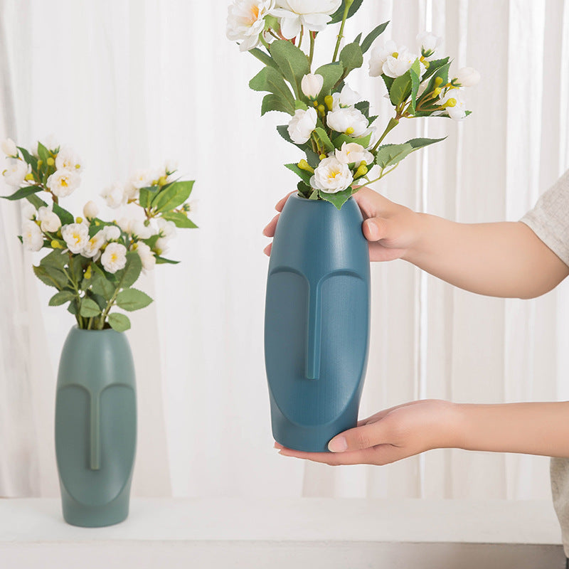 Vase en plastique imitation émaillé pour décoration de salon