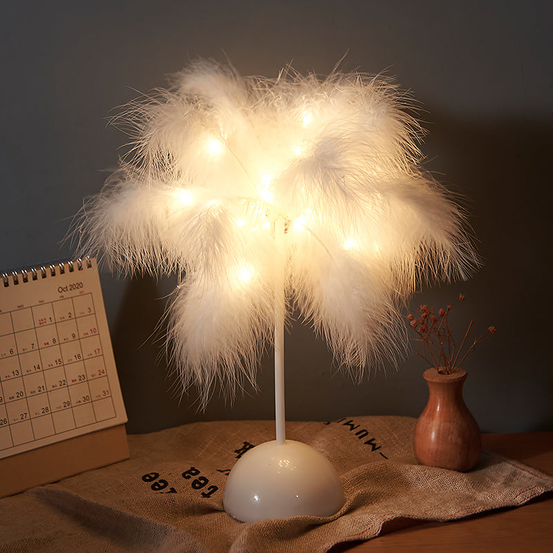 Lampe à plumes, lampe de bureau nordique, lampe de chevet de style européen, lampe de table à plumes, lumière nocturne, décoration moderne de lampe de table.
