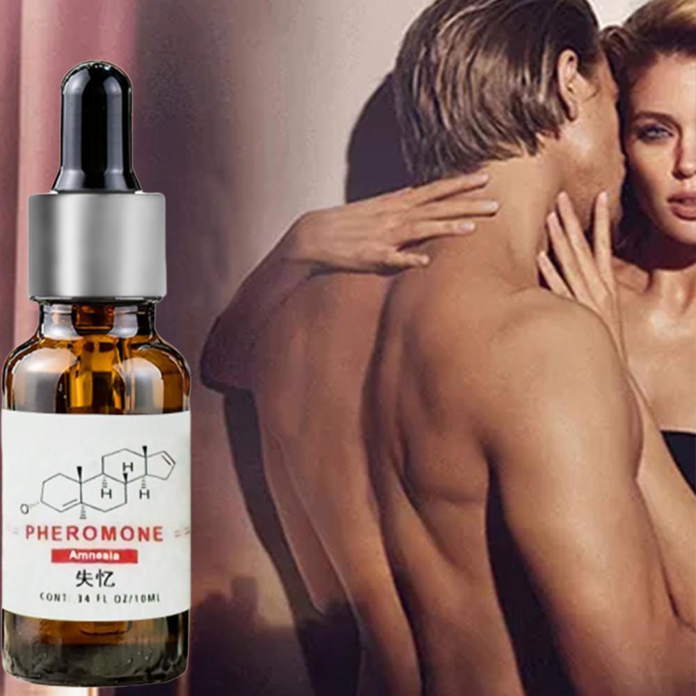 Hommes et femmes flirtant avec un parfum sexy.