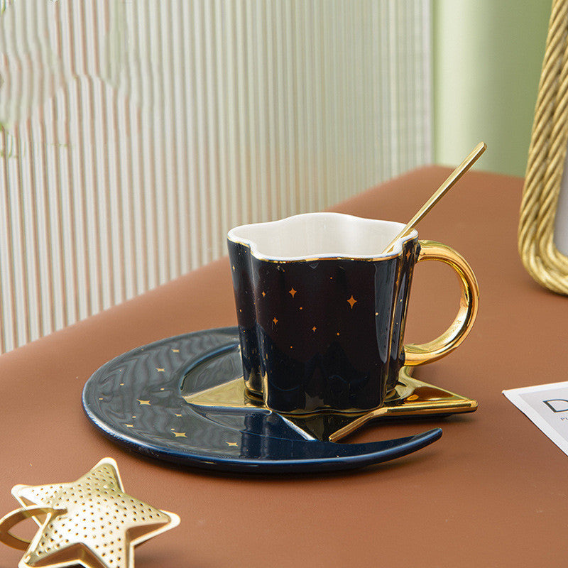 Tasse créative en céramique avec soucoupe en forme d'étoile et de lune