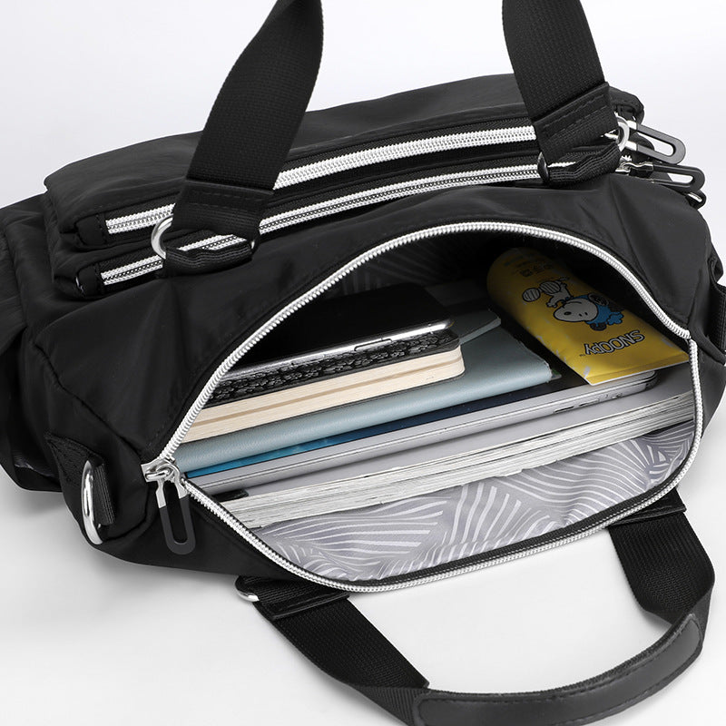 Sac à bandoulière tendance à une épaule en nylon imperméable multicouche pour femmes