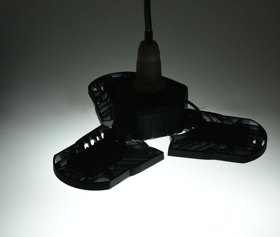 Lumière de garage à lampes déformables générales, radar, lampe industrielle pour entrepôt, éclairage domestique à haute intensité.