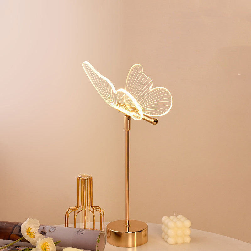 Lampe de table décorée de fleurs pour la chambre à coucher, c'est chaleureux