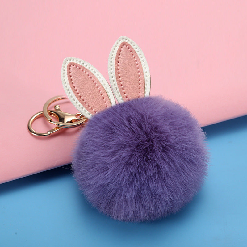 Petit pendentif boule pelucheuse pour sac d'école pour fille