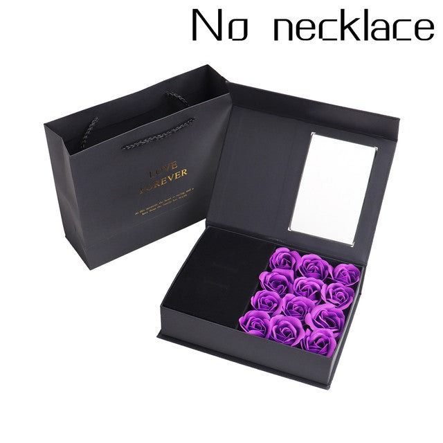 Coffret cadeau de roses pour la fête des mères Fleur de savon Fenêtre de rosace artificielle