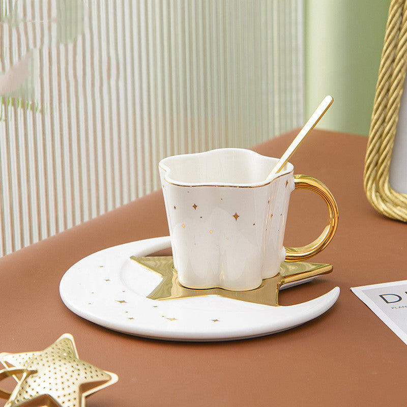 Tasse créative en céramique avec soucoupe en forme d'étoile et de lune