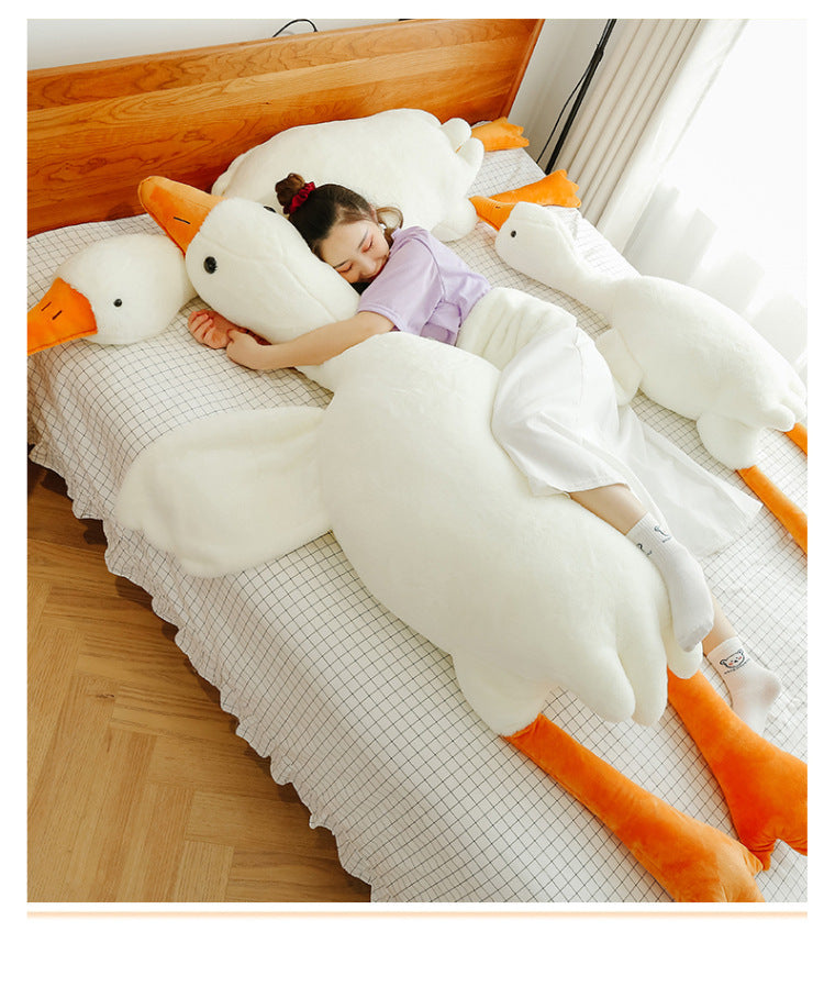 Coussin en peluche de gros oies blanches mignonnes