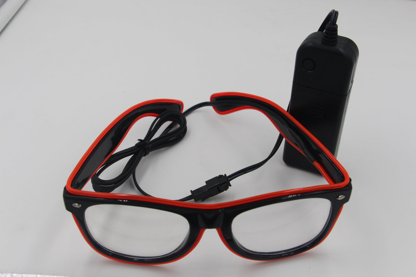 Lunettes LED clignotantes à 7 couleurs avec fil EL, éclairage décoratif de fête, cadeau classique, lumière vive, cadeau de festival