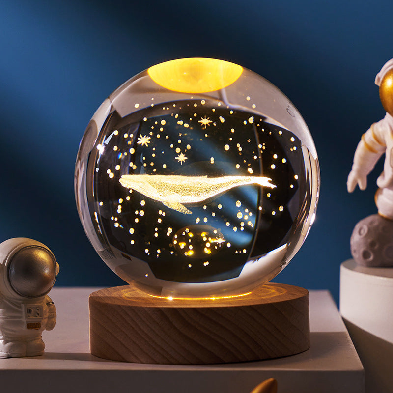 Ciel étoilé lumineux et planètes, lune, boule de cristal, petite lampe de nuit, projection d'ambiance, lumière, cadeau créatif, nouveau cadeau étrange.
