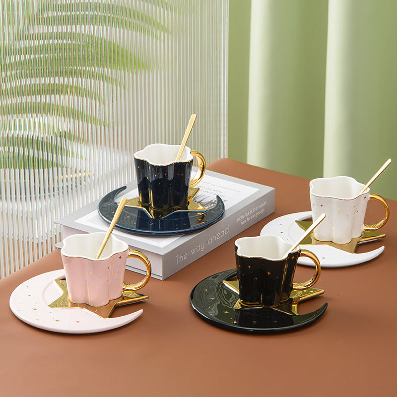 Tasse créative en céramique avec soucoupe en forme d'étoile et de lune