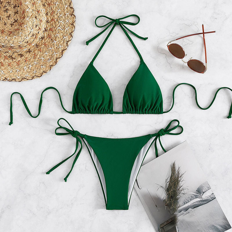 Couleur pure du maillot de bain du bikini licou à lien