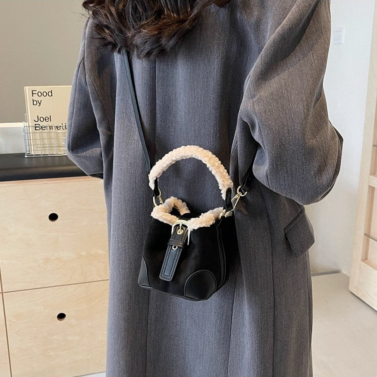 Sacs à bandoulière pour femmes, sac à épaule, sac rétro décontracté en peluche, sacs polyvalents en peluche, sacs à main et sacs à main pour femmes.