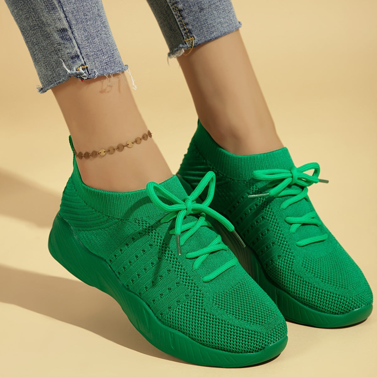 Chaussures de sport pour femmes légères, respirantes et décontractées à semelle souple.