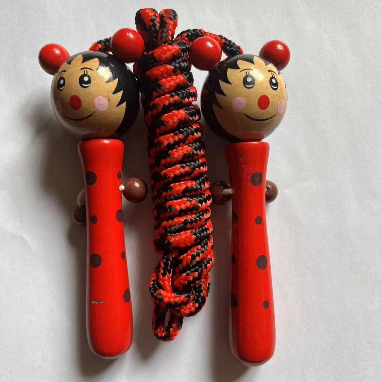 Corde à sauter pour enfants avec manche en bois de dessin animé - KaoKao