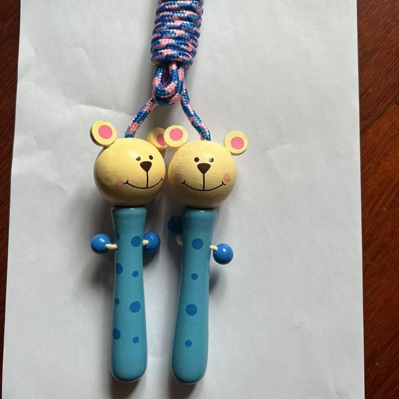 Corde à sauter pour enfants avec manche en bois de dessin animé - KaoKao