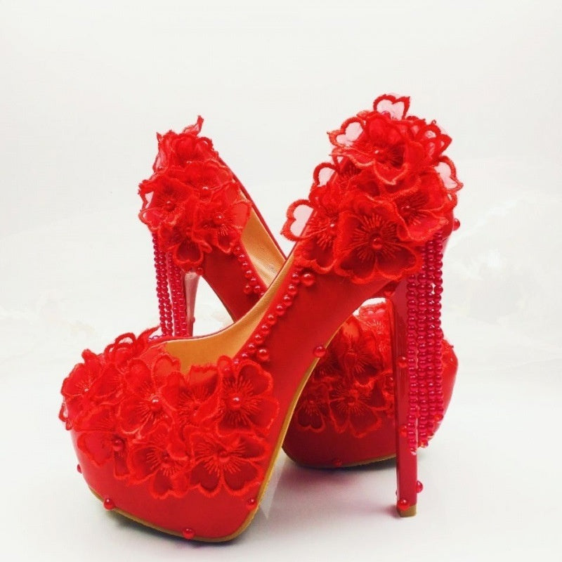 Chaussures à talons hauts en dentelle, style coréen, avec des fleurs, des strass et des franges pour mariée.