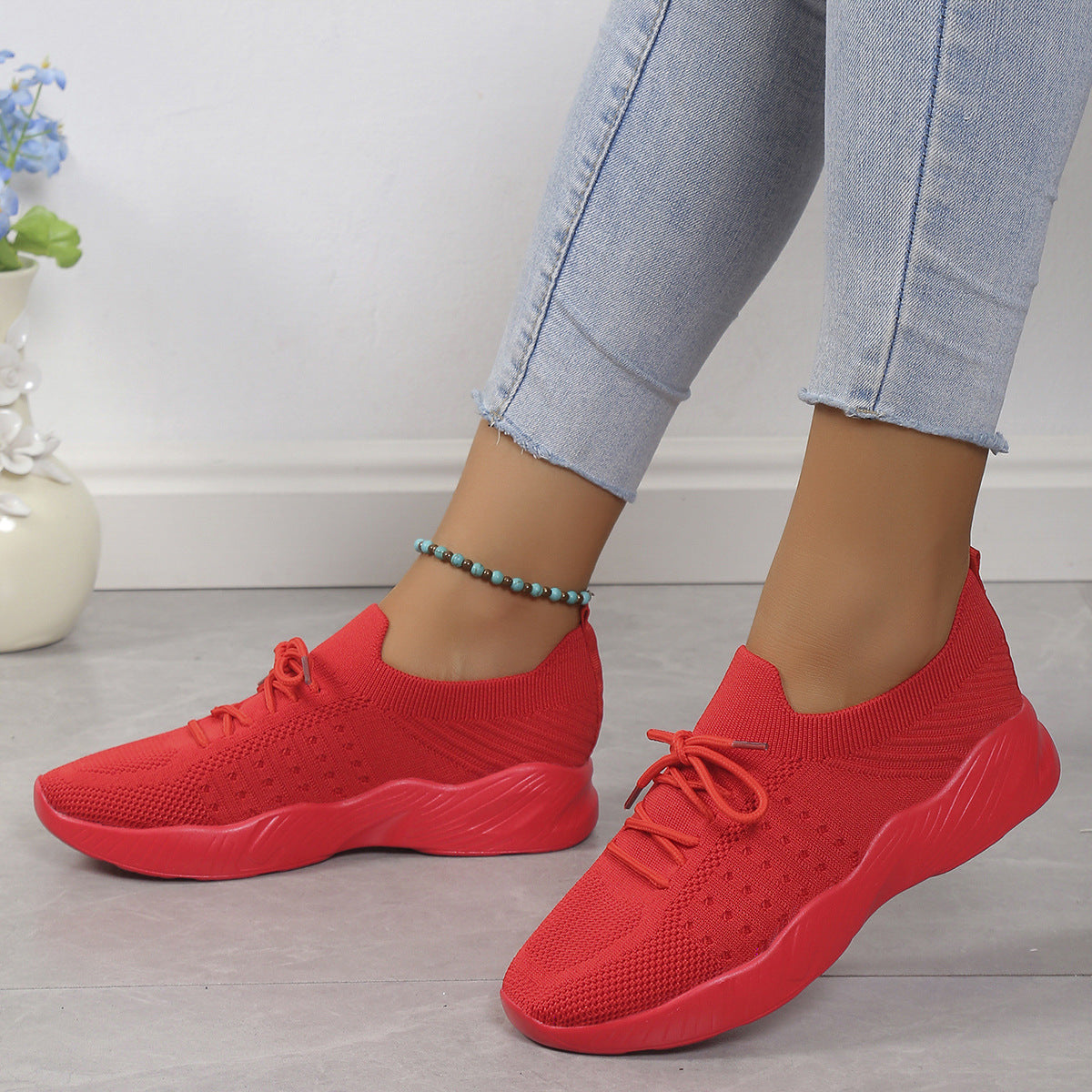 Chaussures de sport pour femmes légères, respirantes et décontractées à semelle souple.