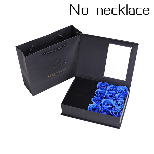 Coffret cadeau de roses pour la fête des mères Fleur de savon Fenêtre de rosace artificielle