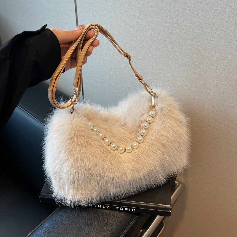 Mode d'automne et d'hiver Sacs à épaule Sac bandoulière en chaîne de perles Sac polyvalent pour le transport Sac en peluche pour femmes