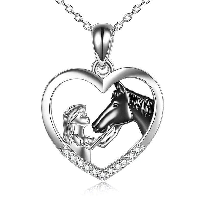 Collier cœur  de couleur fille et cheval collier clavicule élégant européen et américain pendentif cadeau de Saint Valentin