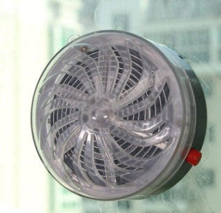 Appareil solaire anti-moustiques pour la maison