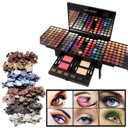 Palette de maquillage personnalisée en forme de piano avec 180 couleurs d'ombres à paupières et de blush.