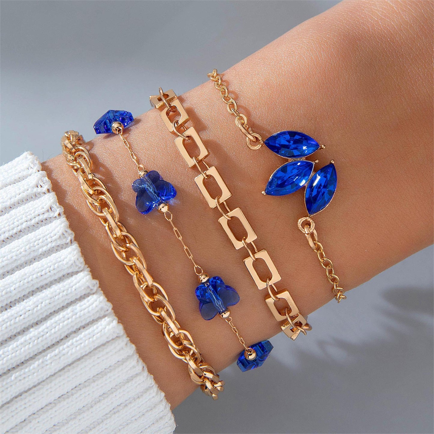 Lot de 4 bracelets papillons et fleurs bleues avec strass pour la Saint-Valentin