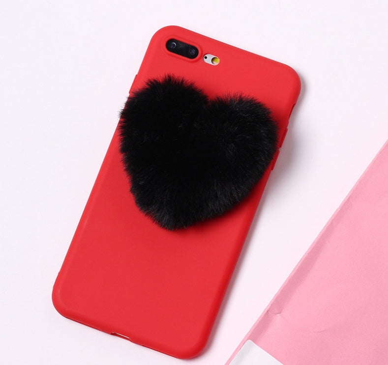 Coque de téléphone en forme de cœurs d'amour en fourrure 3D mignonne.