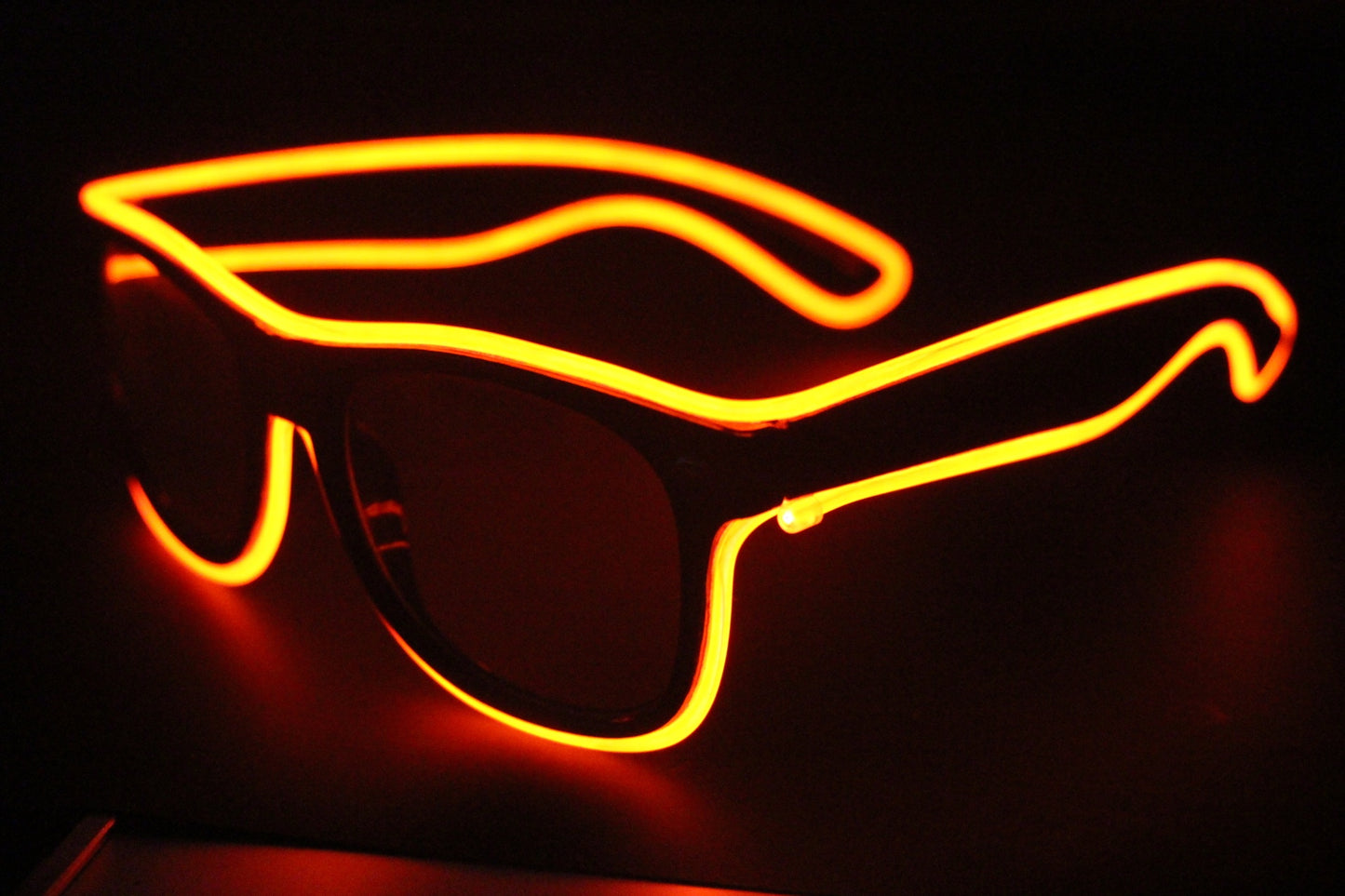 Lunettes LED clignotantes à 7 couleurs avec fil EL, éclairage décoratif de fête, cadeau classique, lumière vive, cadeau de festival