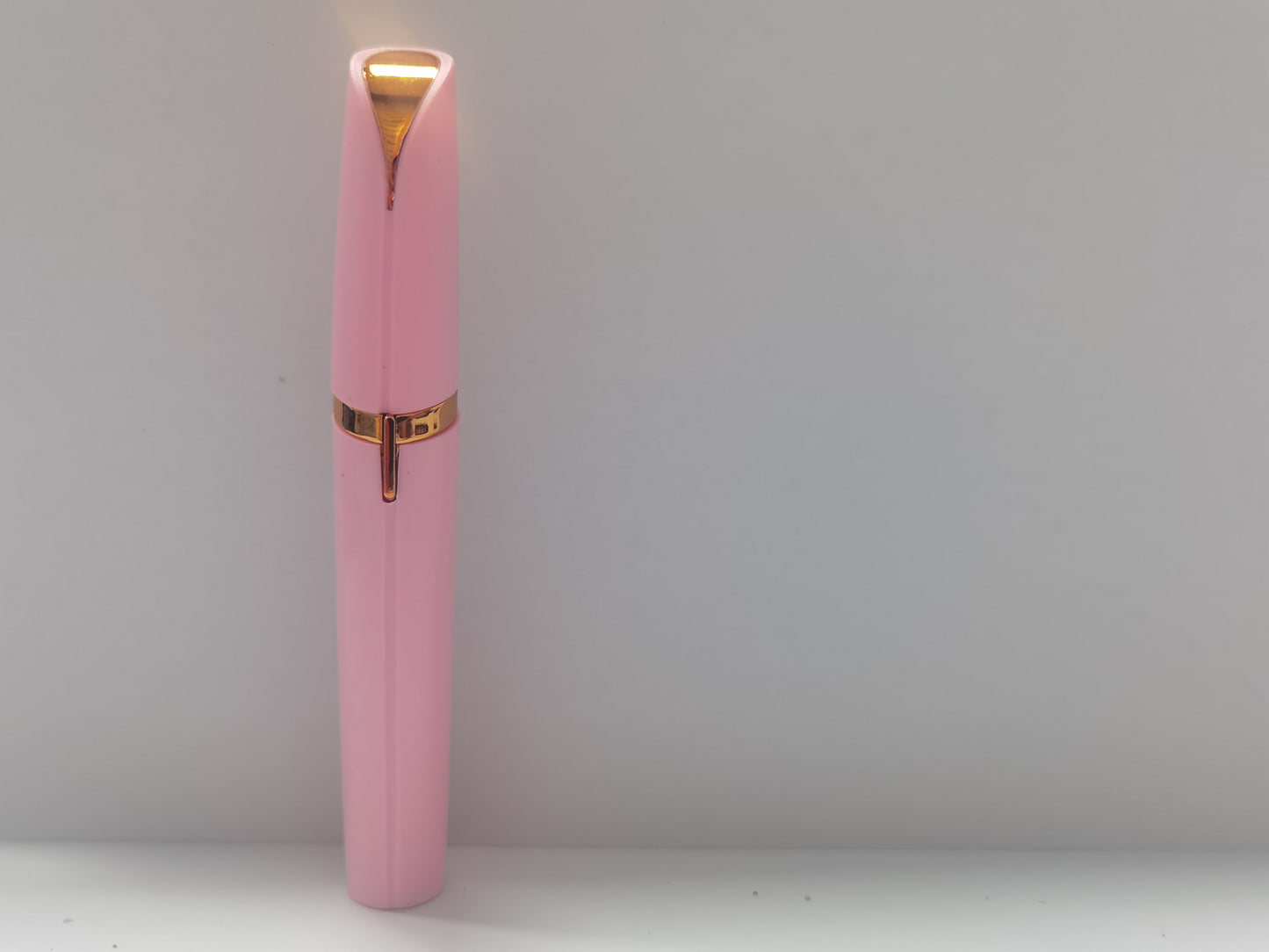 Mini épilateur électrique pour sourcils, stylo à lèvres, rasoir sans douleur avec lumière LED.