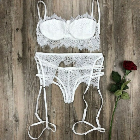 Ensemble de lingerie sexy Couture de dentelle Sous-vêtements sexy trois pièces en dentelle