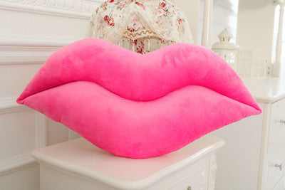 Coussin en peluche créatif, sexy et aux grandes lèvres.