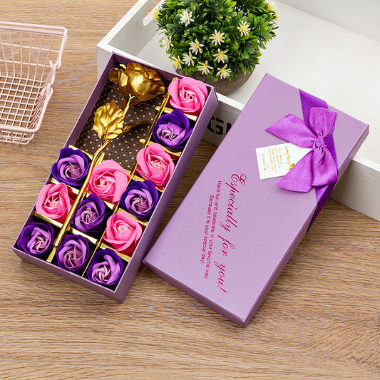 Coffret cadeau de 12 fleurs de savon en forme de rose Coffret cadeau de 12 fleurs de savon en forme de rose