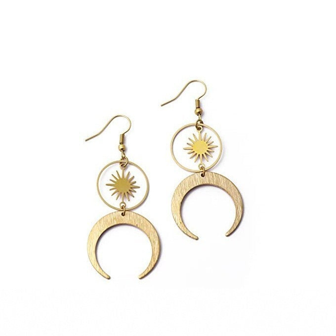 Boucles d'oreilles en alliage pour femmes en forme de cercle lunaire avec crochet.