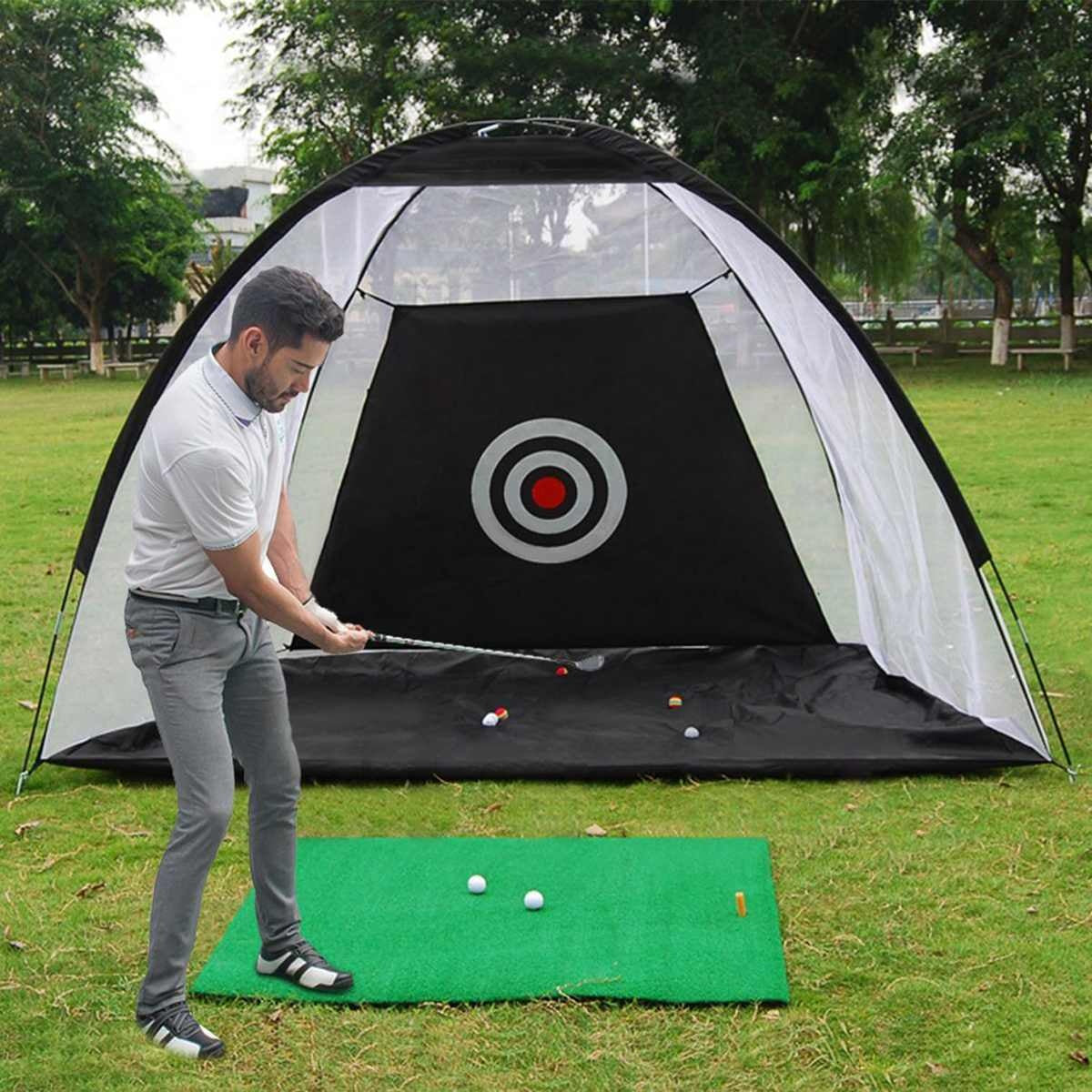 Tente de pratique de golf, cage de frappe de golf, tente de pratique sur gazon, équipement d'entraînement de golf en maille, extérieur.