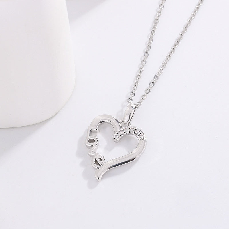 LOVE Collier en acier titane LOVE pendentif cadeau