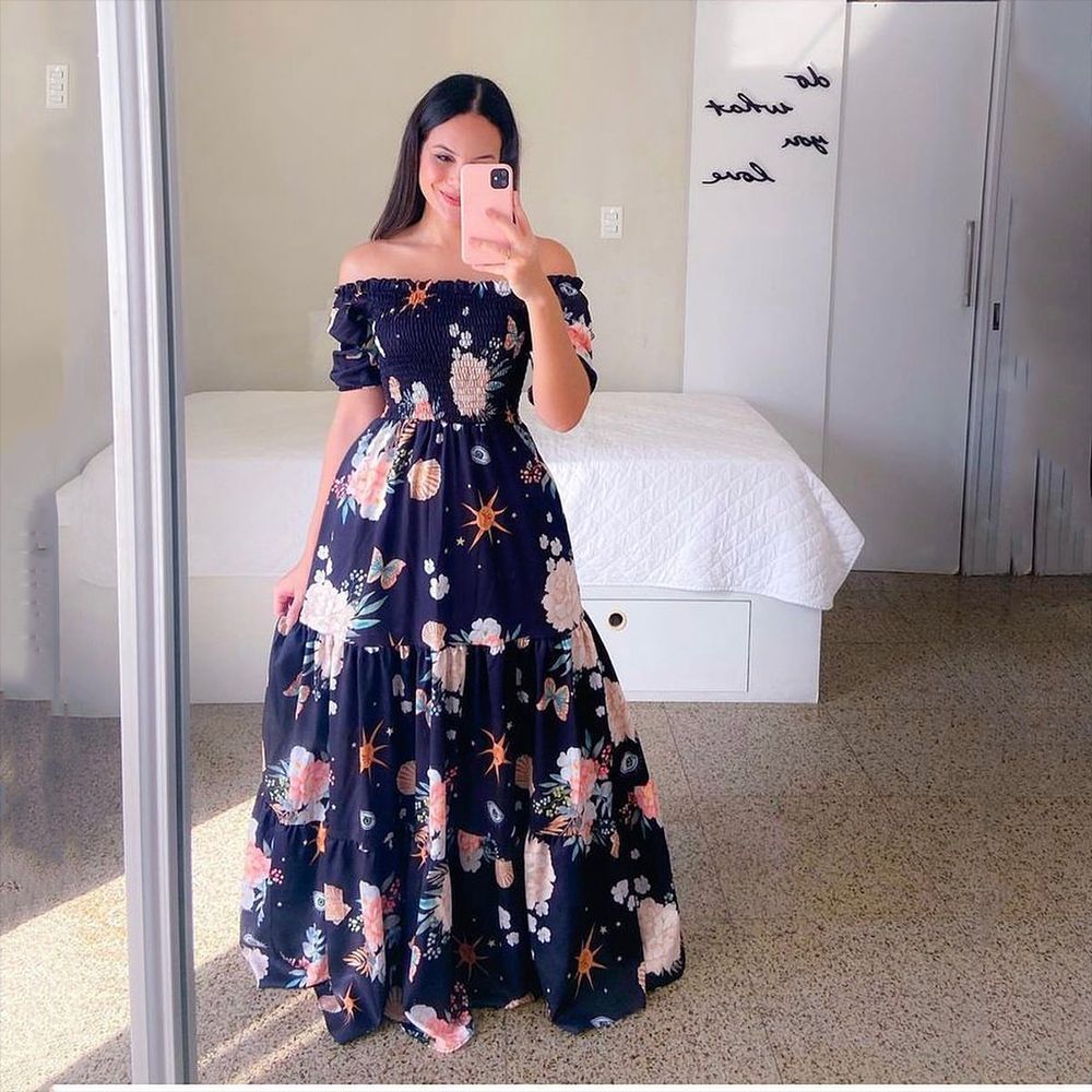 Robe longue à fleurs décolletée pour femmes