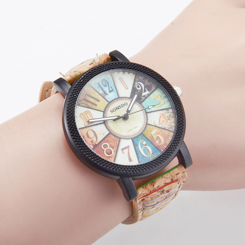 Montre-bracelet à quartz décontractée en cuir vintage pour femme