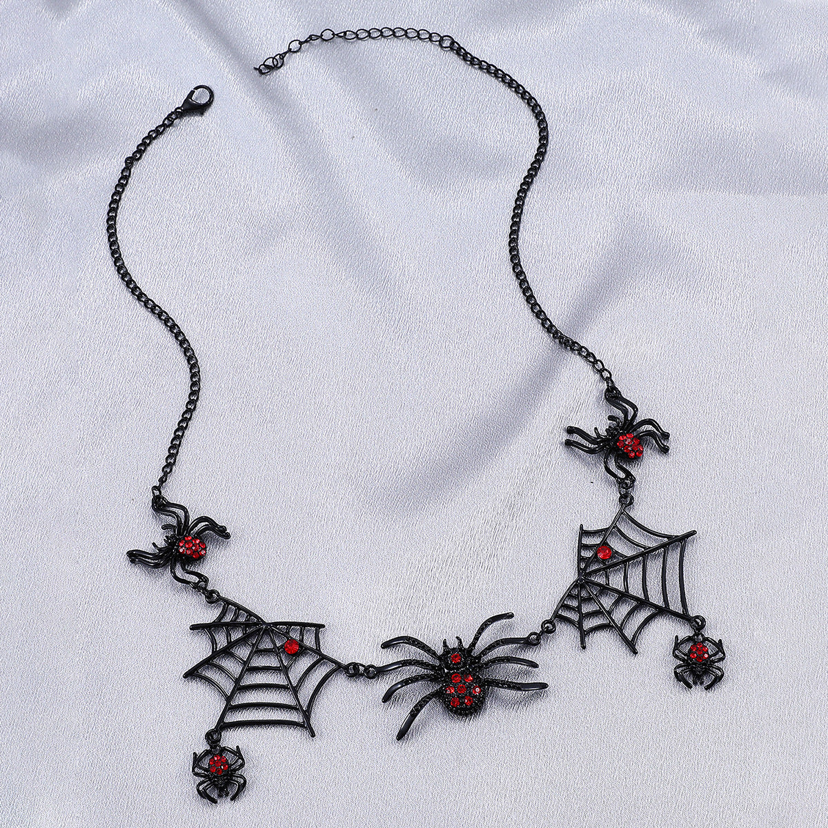 Collier d'araignée et de toile d'araignée d'Halloween Collier de clavicule de personnalité Accessoires de bijoux de mode