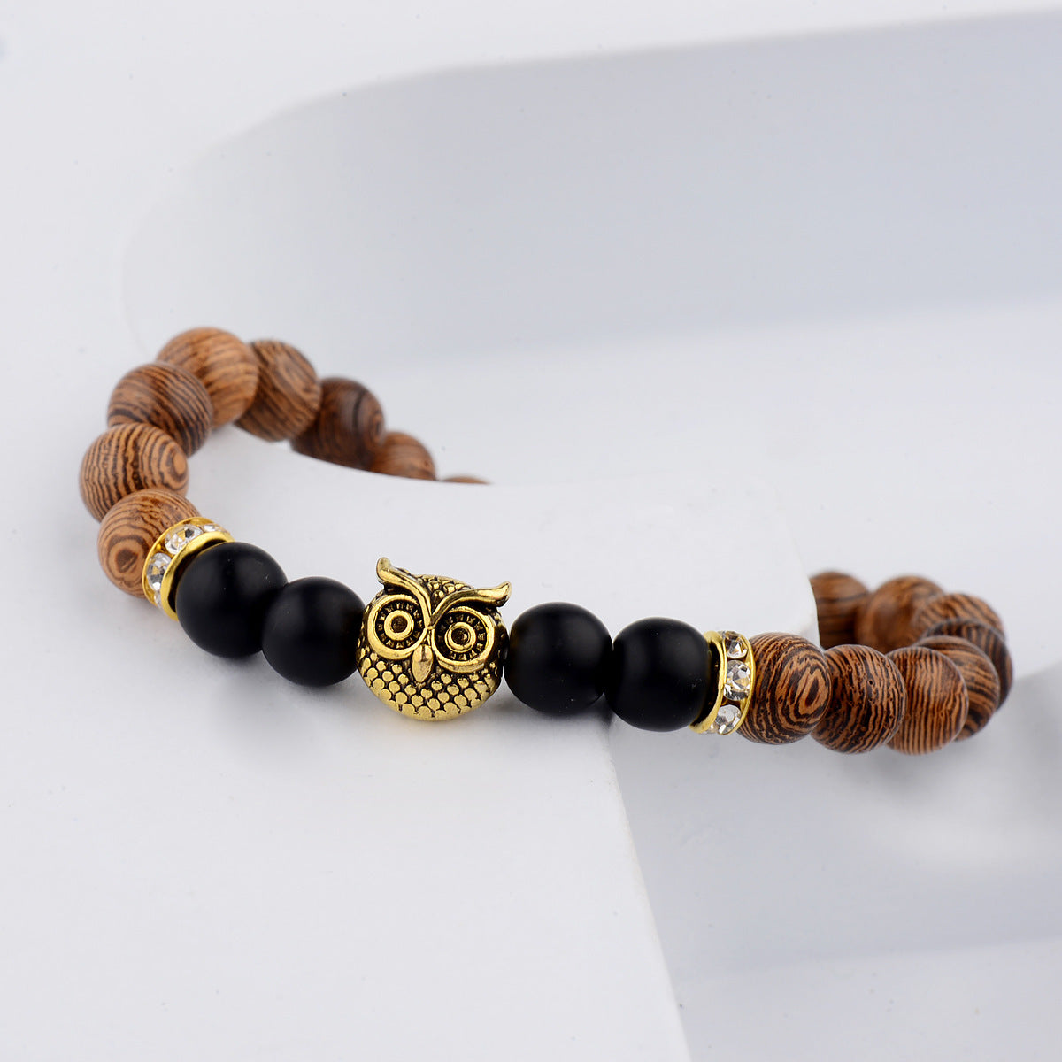 Bracelet hibou en pierre givrée et grain de bois