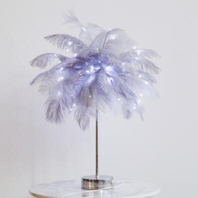 Lampe à plumes, lampe de bureau nordique, lampe de chevet de style européen, lampe de table à plumes, lumière nocturne, décoration moderne de lampe de table.