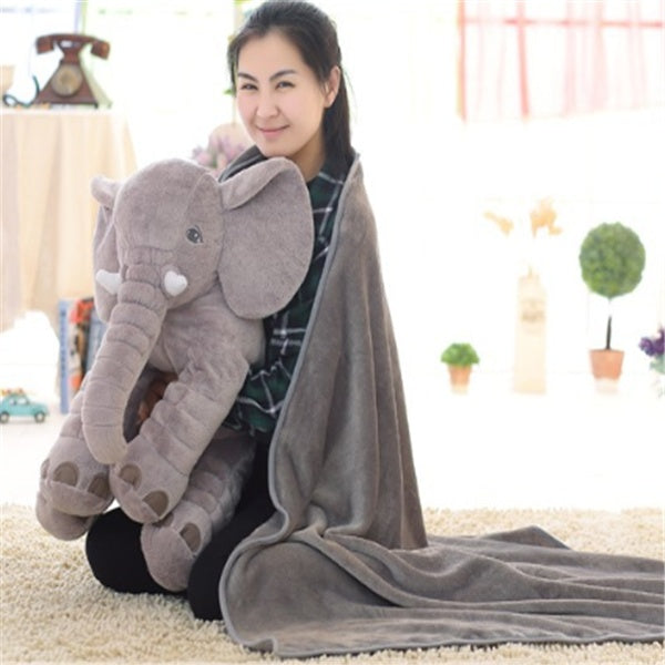 Coussin en peluche éléphant pour le confort et le sommeil des bébés.