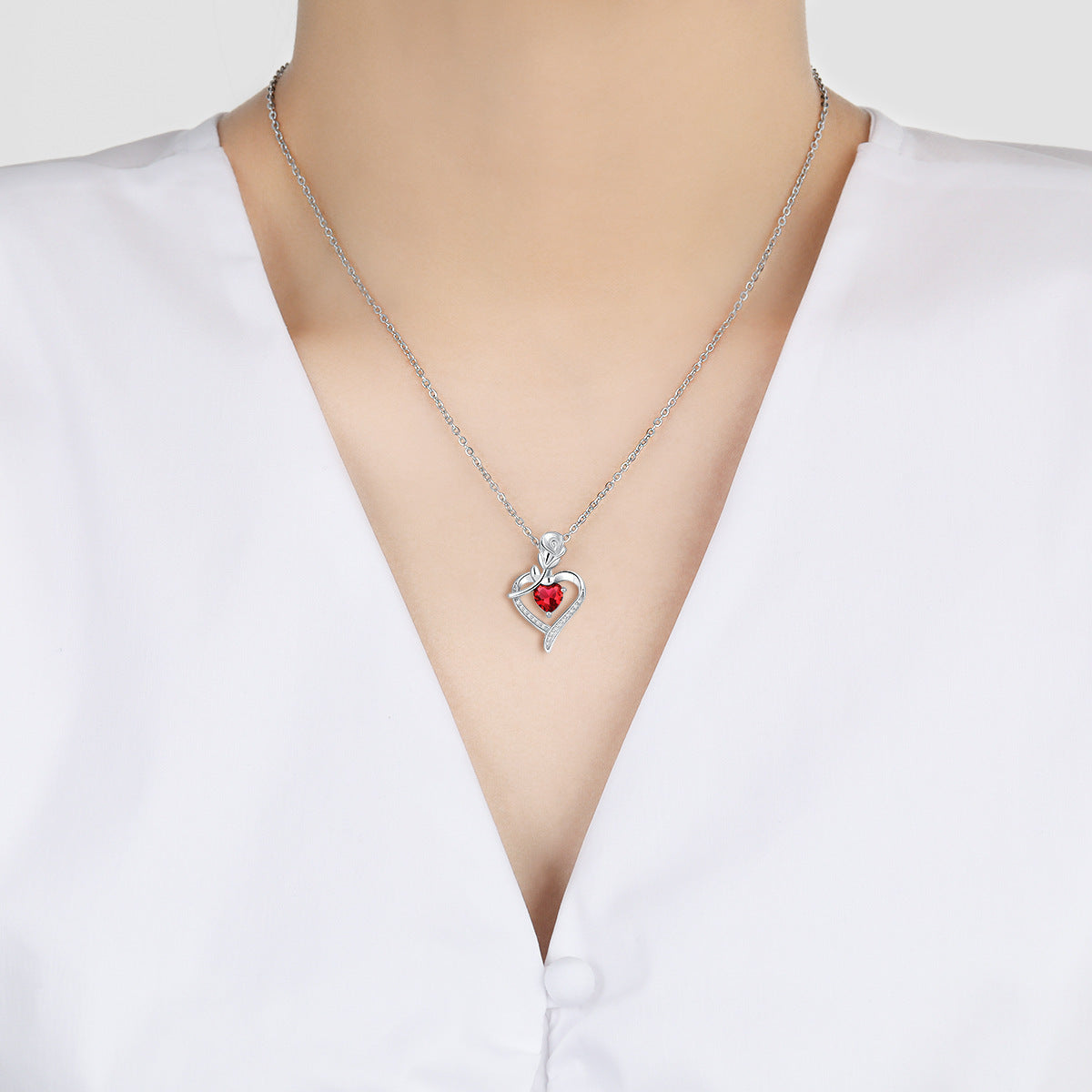 Collier en forme de cœur en rose avec des strass, collier de fleur éternelle à la mode, cadeau de Saint-Valentin pour femmes.