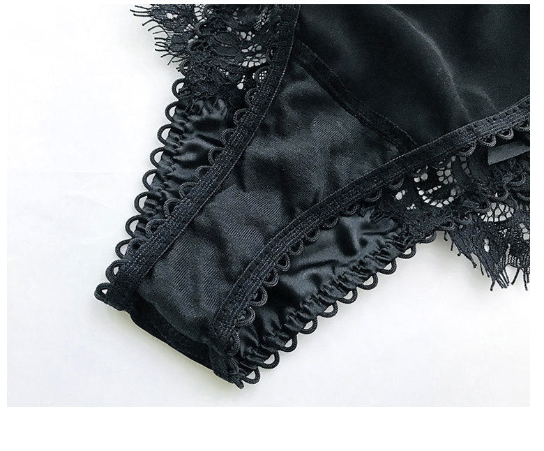 Culotte string sexy en dentelle de soie de lait pour femmes